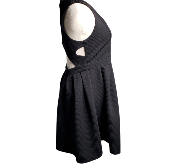 YA Sleeveless Little Baxk Black Keyhole Dress Sparkle Built In Side Cutouts EUC - Picture 7 of 8